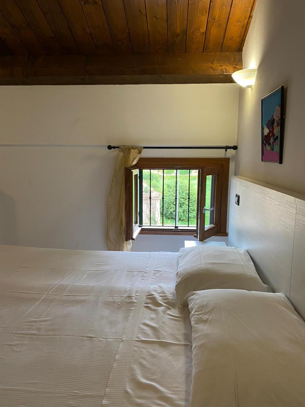 Sotto Le Mura Montagnana  Bilik gambar